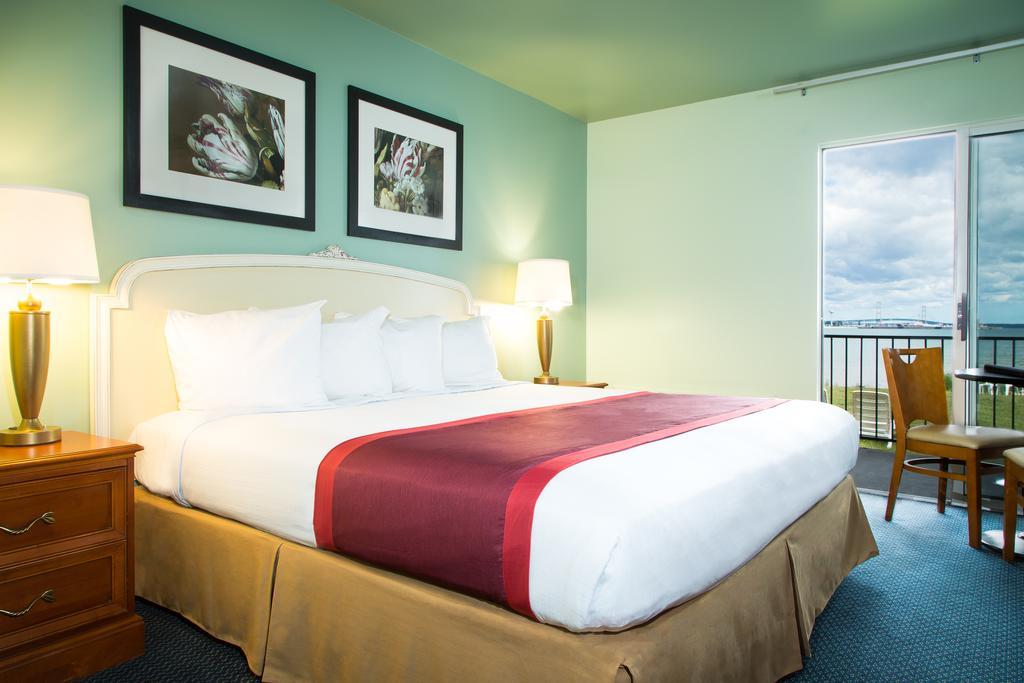 Clearwater Lakeshore Motel Mackinaw City Exterior foto